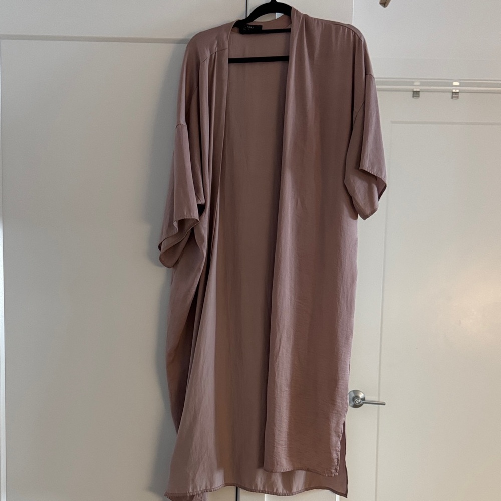 Forever 21 Dusty Pink Kimono Robe